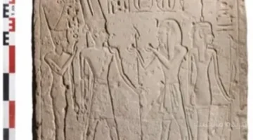 بوزن 2 طن.. كشف أثري جديد بالكرنك يكشف أسرار لوحة نادرة للملك رمسيس الثالث 1